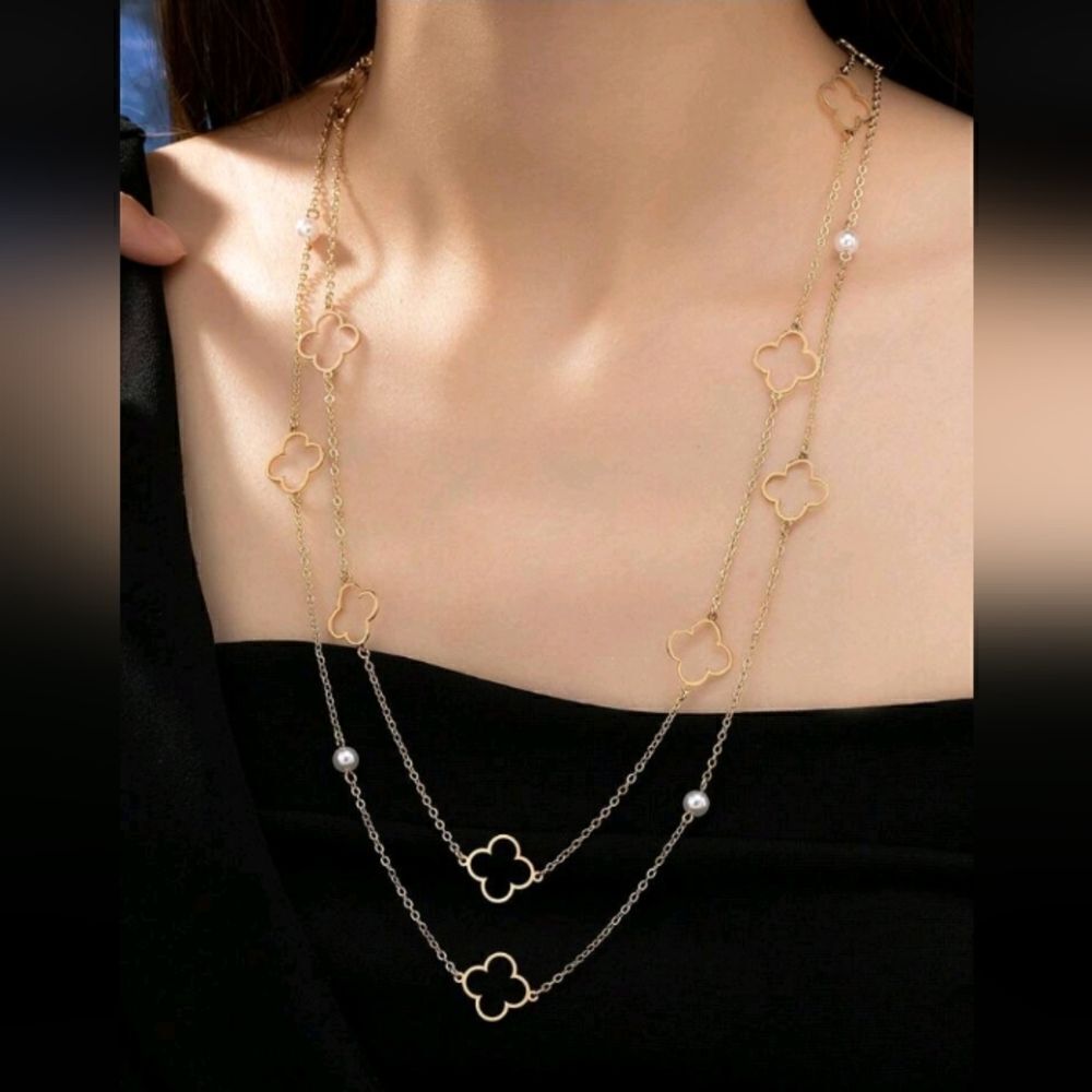 Chic Clover Quatrefoil & Faux Pearl Long Necklace